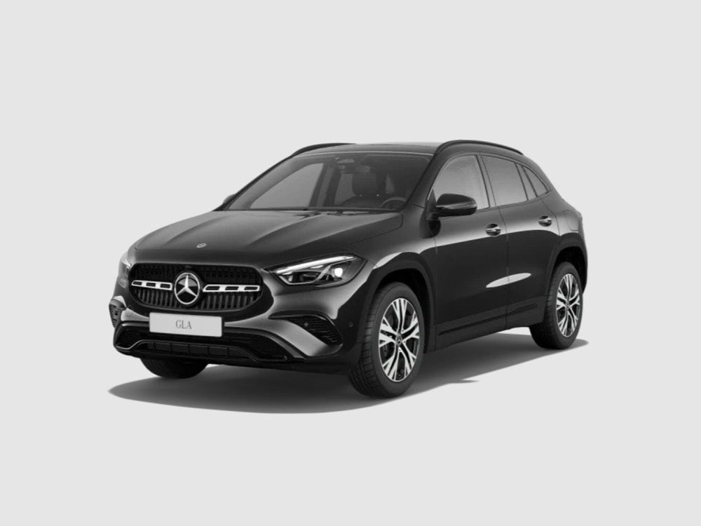 Mercedes-Benz GLA SUV nuova a Ancona