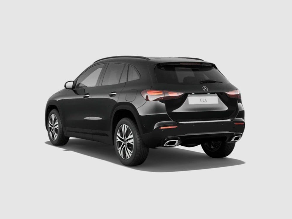 Mercedes-Benz GLA SUV nuova a Ancona (3)