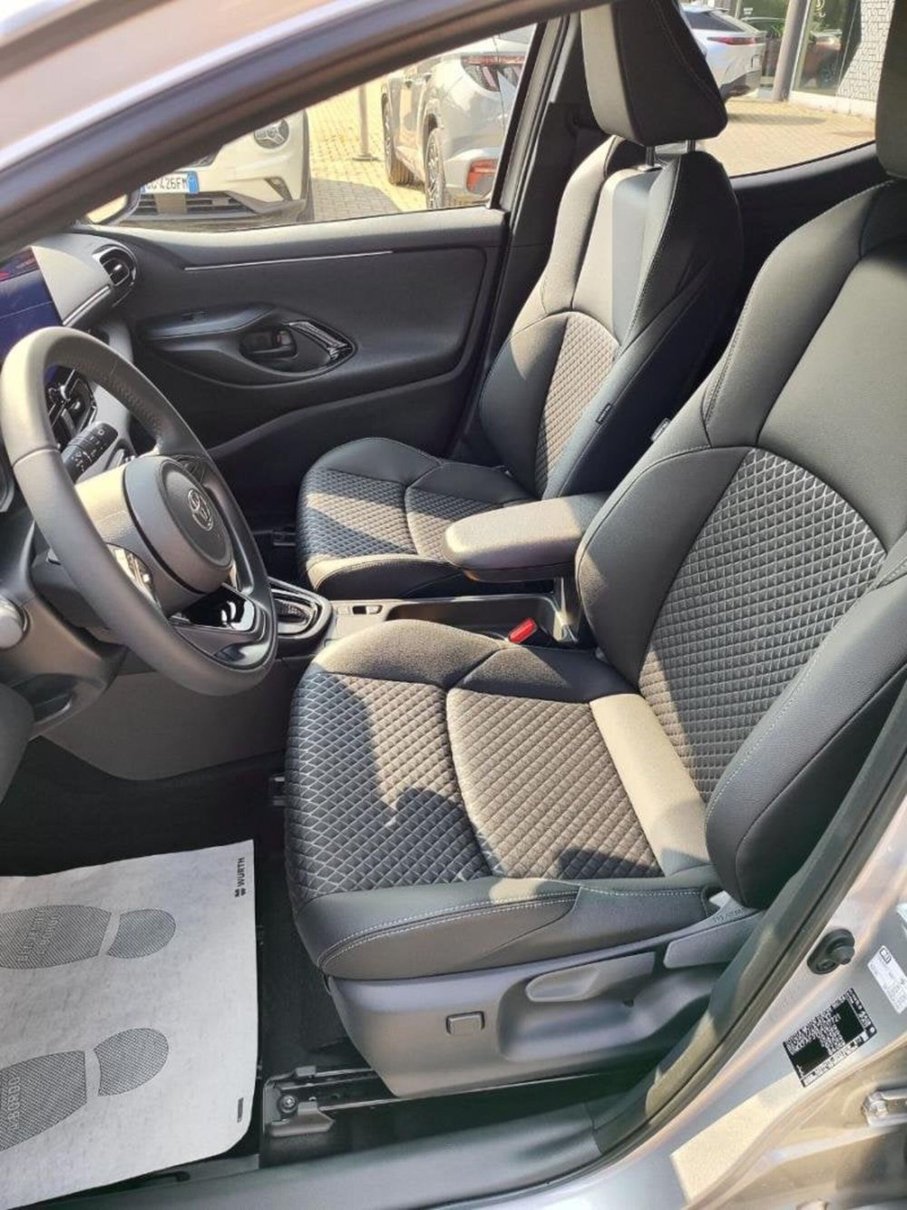 Toyota Yaris nuova a Perugia (11)