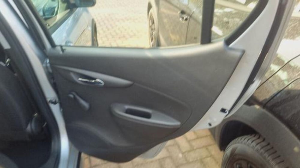 Opel Karl usata a Savona (15)