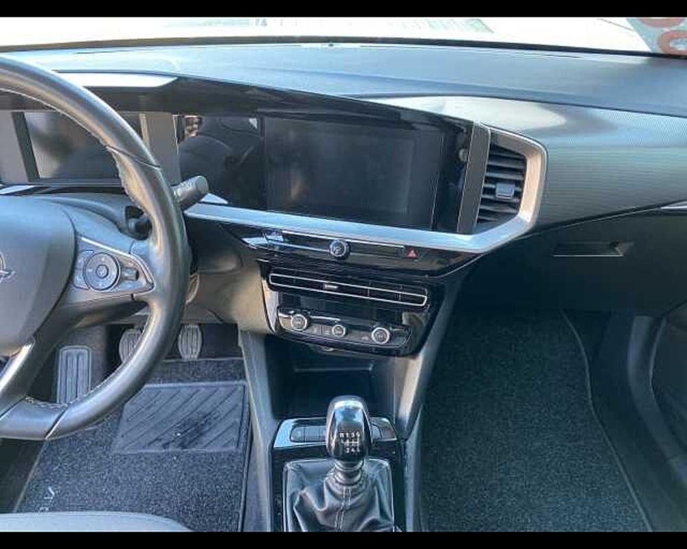 Opel Mokka usata a Cremona (12)