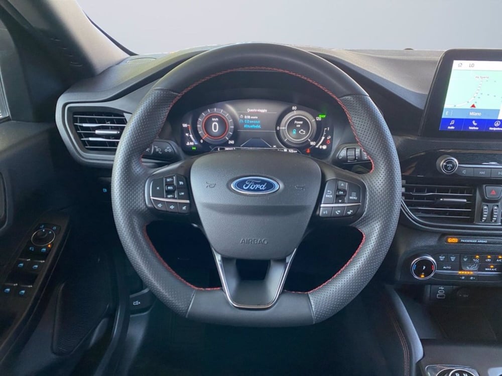Ford Kuga usata a Milano (13)