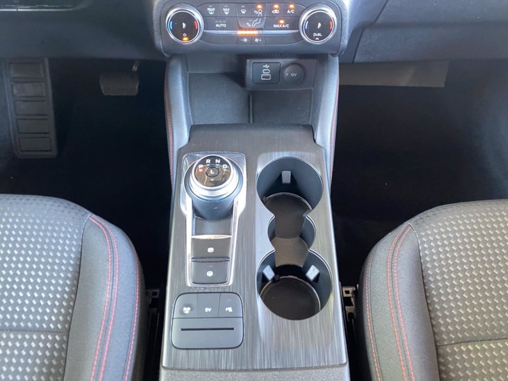 Ford Kuga usata a Milano (15)