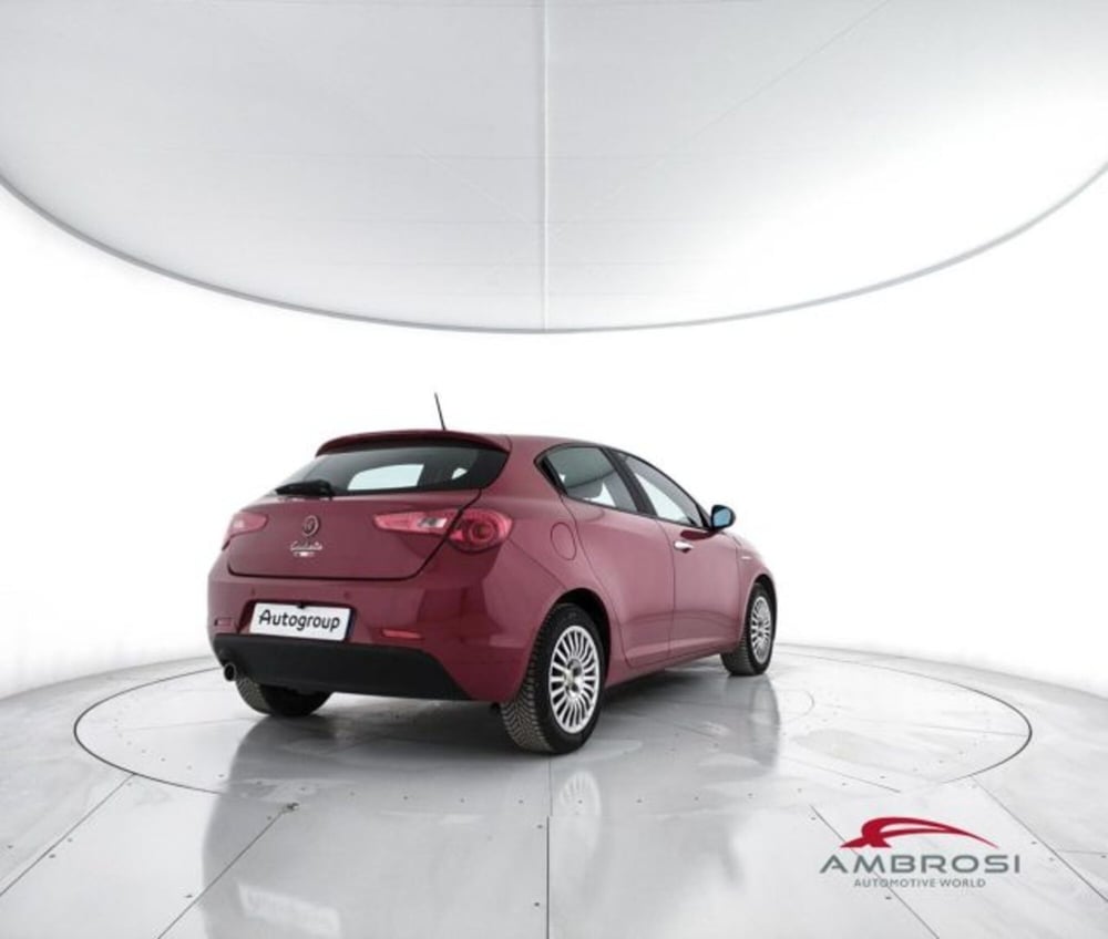 Alfa Romeo Giulietta usata a Perugia (3)