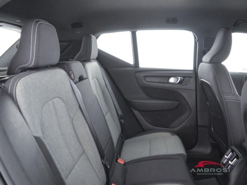 Volvo XC40 usata a Perugia (11)