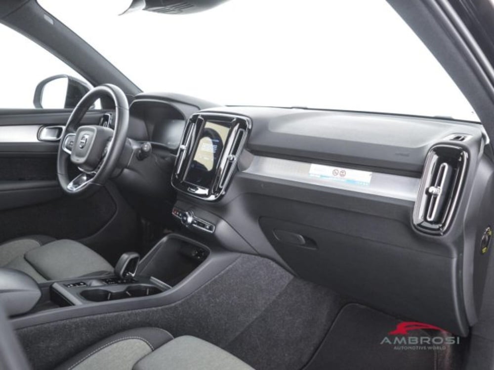 Volvo XC40 usata a Perugia (12)