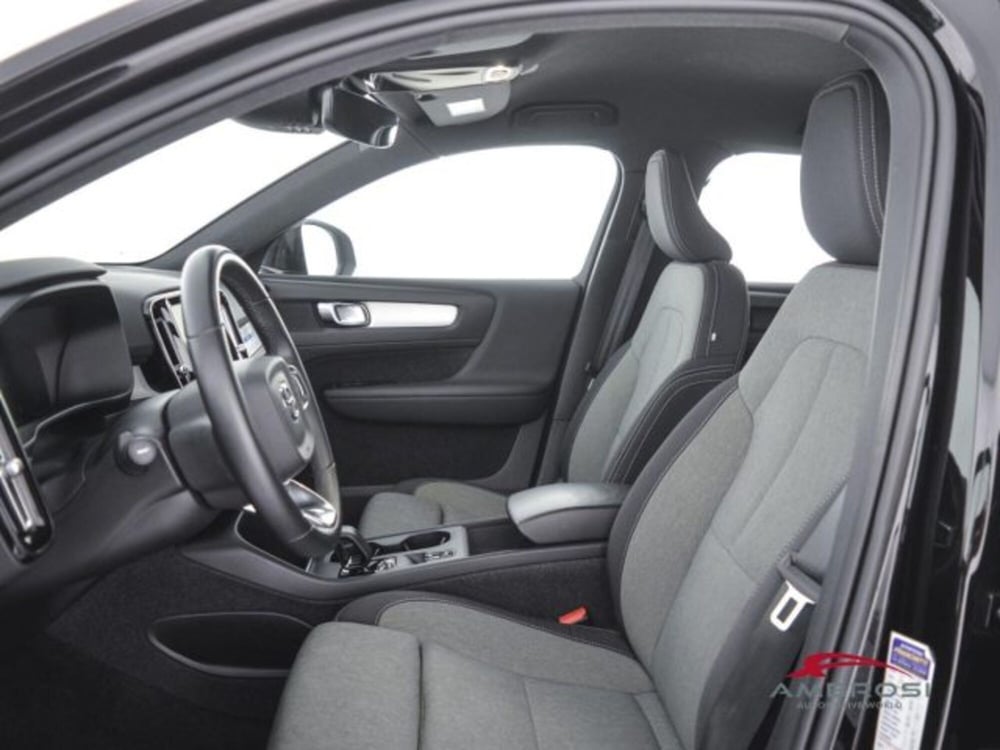 Volvo XC40 usata a Perugia (9)