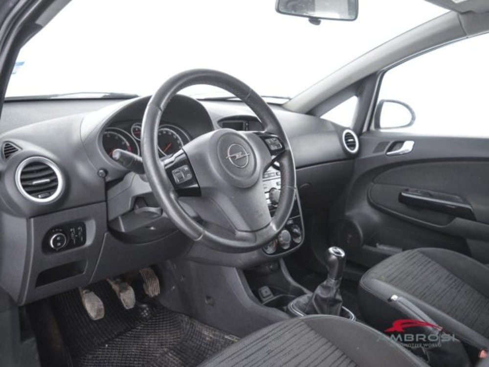 Opel Corsa usata a Perugia (8)