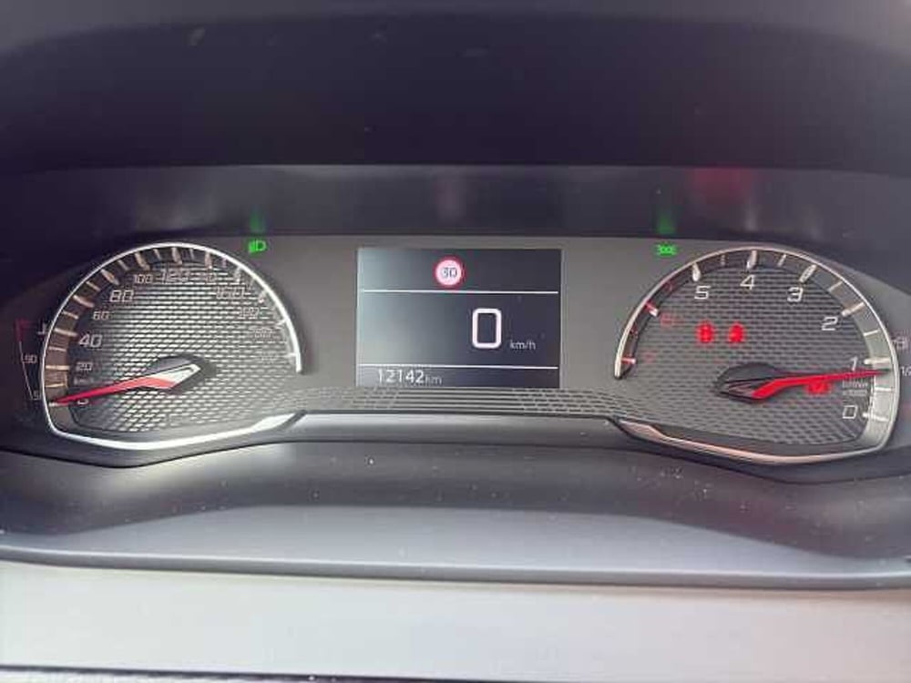 Peugeot 208 usata a Vibo Valentia (12)