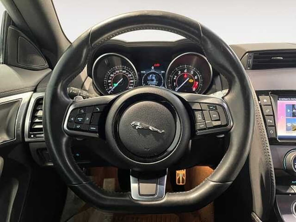 Jaguar F-Type Coupé usata a Ravenna (12)