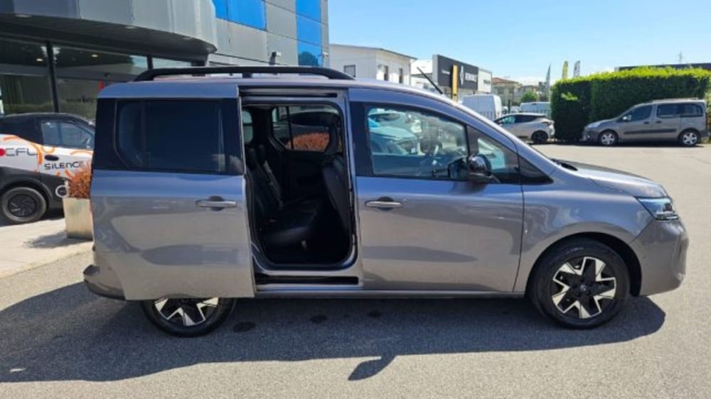 Nissan Townstar usata a Lucca (4)