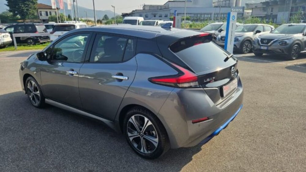 Nissan Leaf usata a Lucca (6)