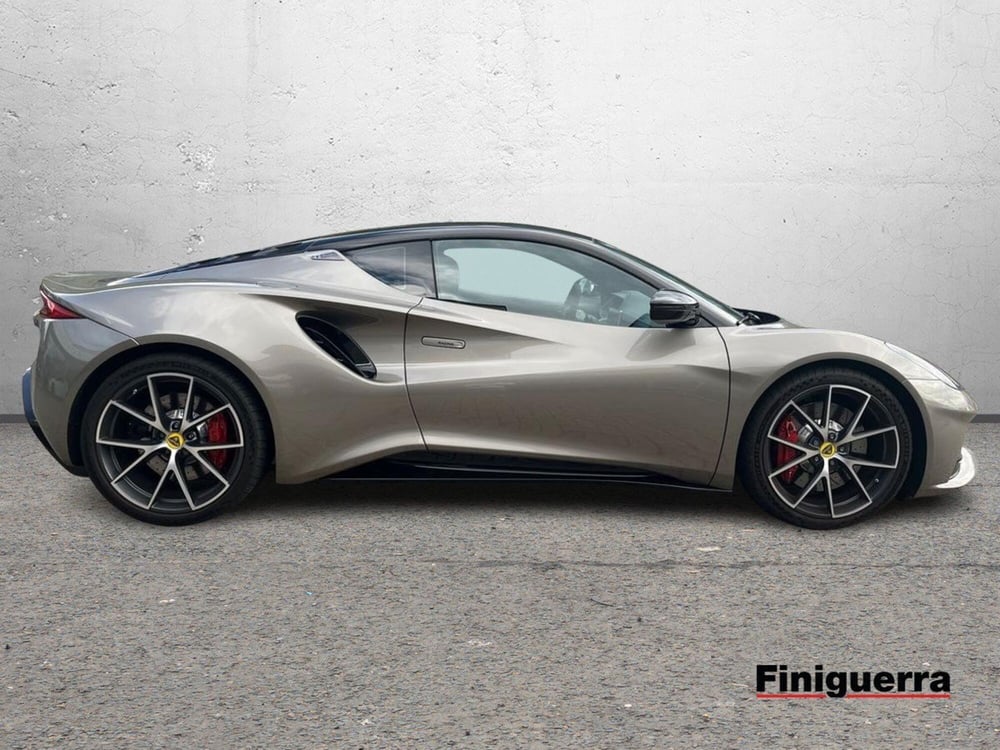 Lotus Emira usata a Sondrio (5)