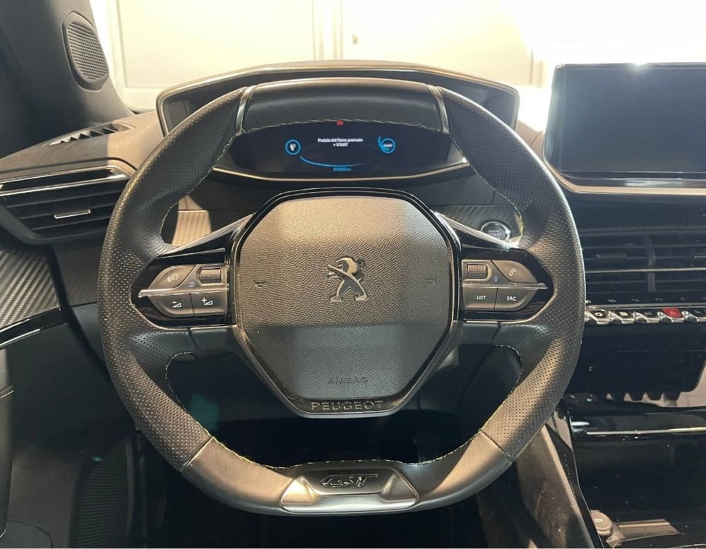 Peugeot 2008 usata a Ferrara (8)