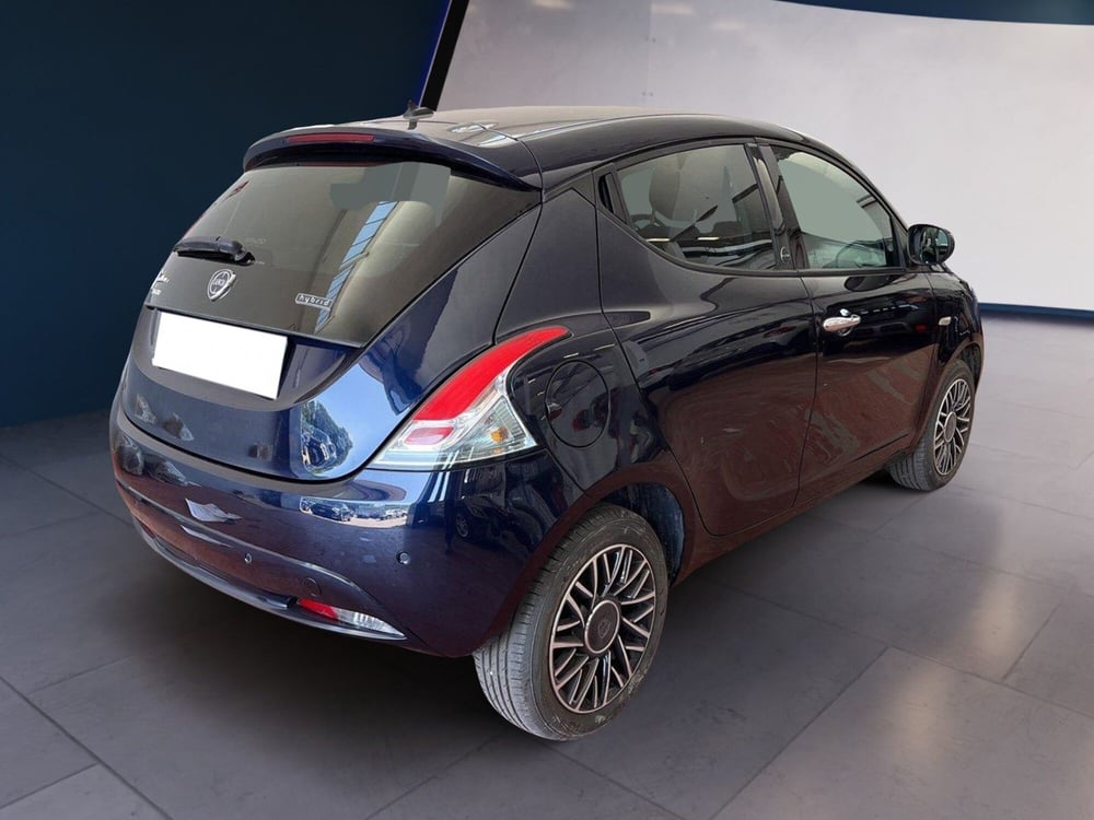 Lancia Ypsilon usata a Torino (4)