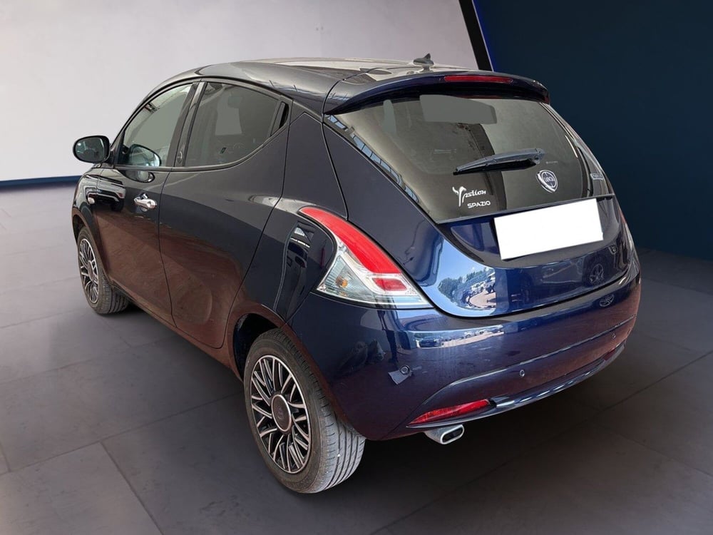 Lancia Ypsilon usata a Torino (5)