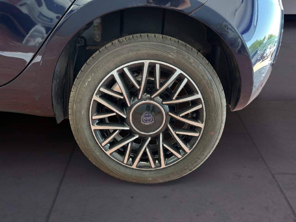 Lancia Ypsilon usata a Torino (8)