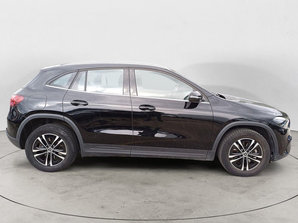 Mercedes-Benz GLA SUV usata  (5)