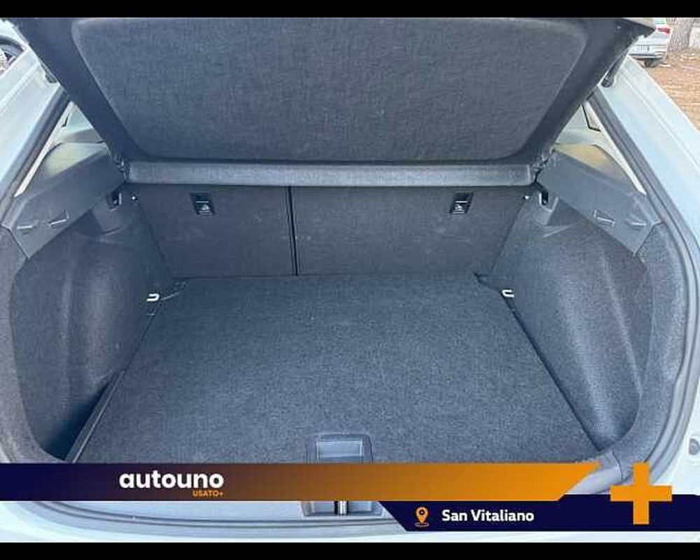 Volkswagen Taigo usata a Napoli (10)