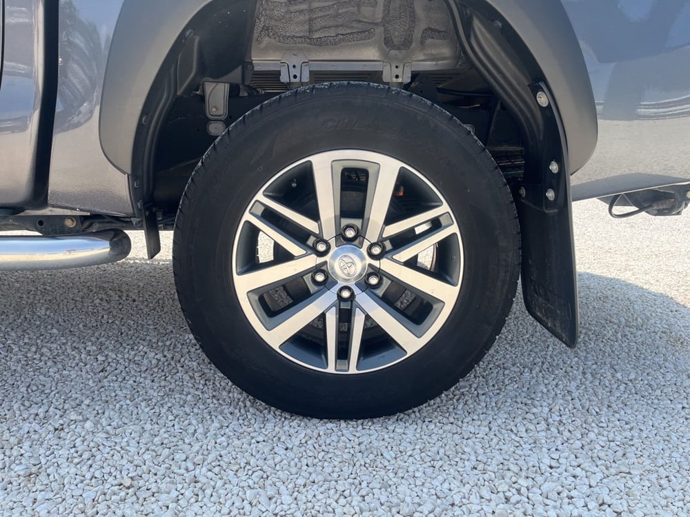 Toyota Hilux usata a Ragusa (5)