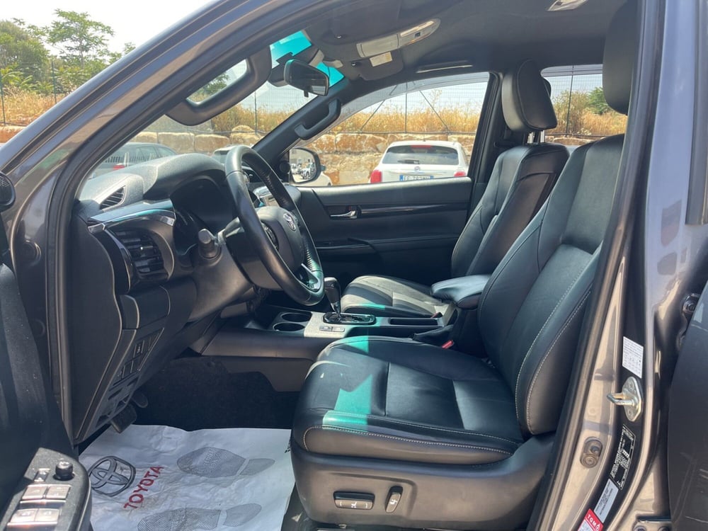 Toyota Hilux usata a Ragusa (8)