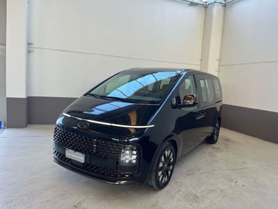Hyundai Staria 2.2 Luxury awd auto del 2022 usata a Cremona