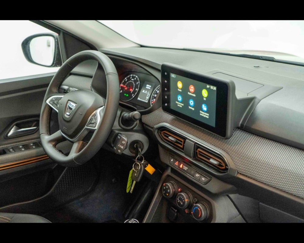 Dacia Sandero usata a Venezia (13)