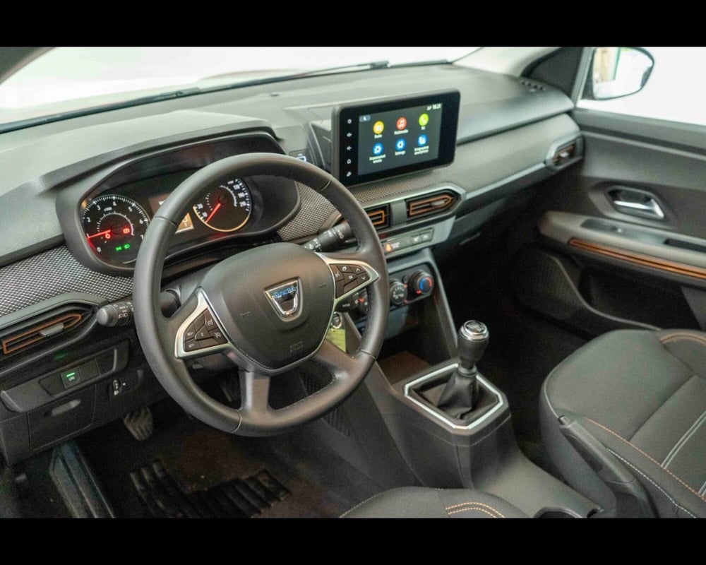 Dacia Sandero usata a Venezia (19)