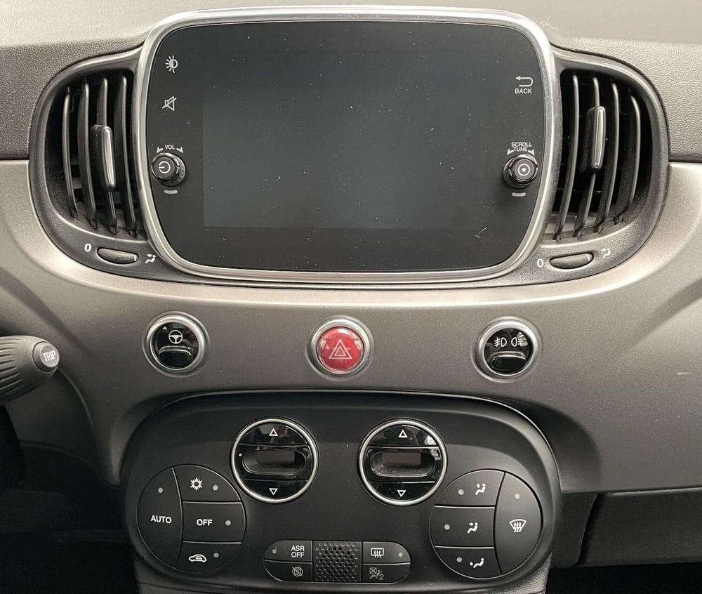 Fiat 500 usata a Novara (14)