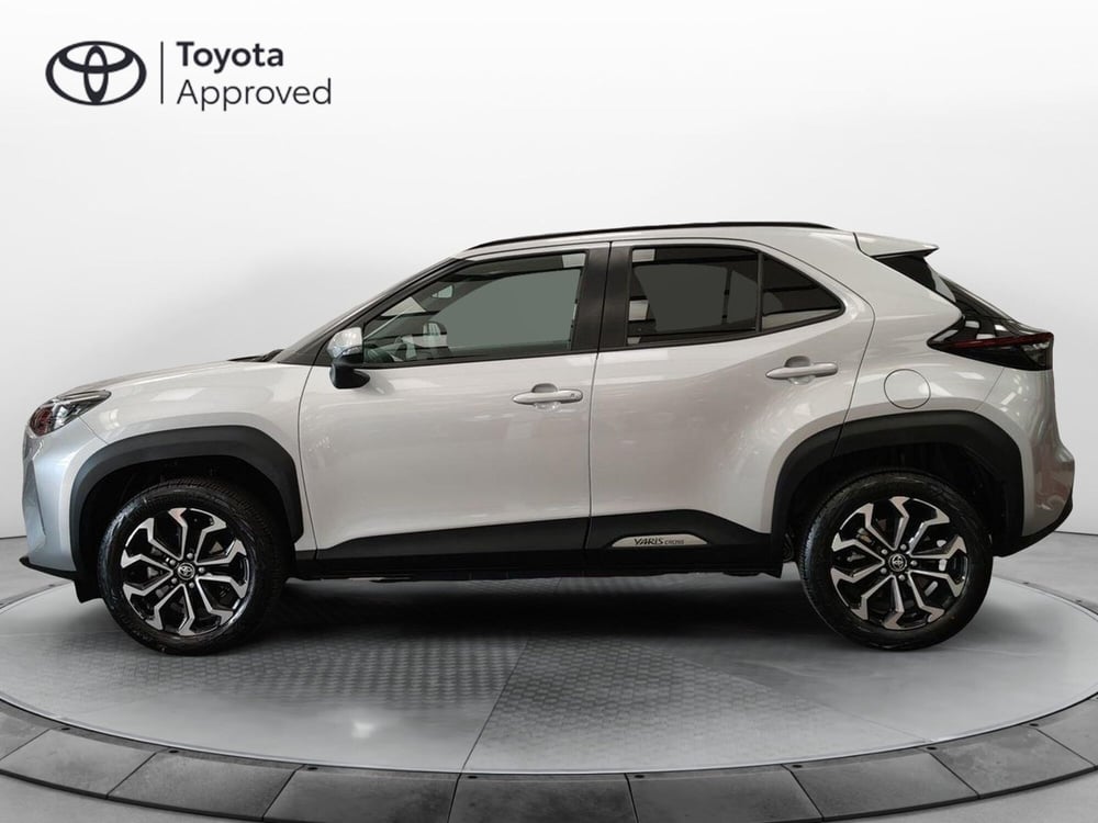 Toyota Yaris Cross usata a Roma (3)