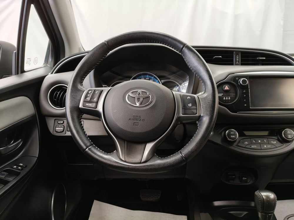 Toyota Yaris usata a Roma (11)