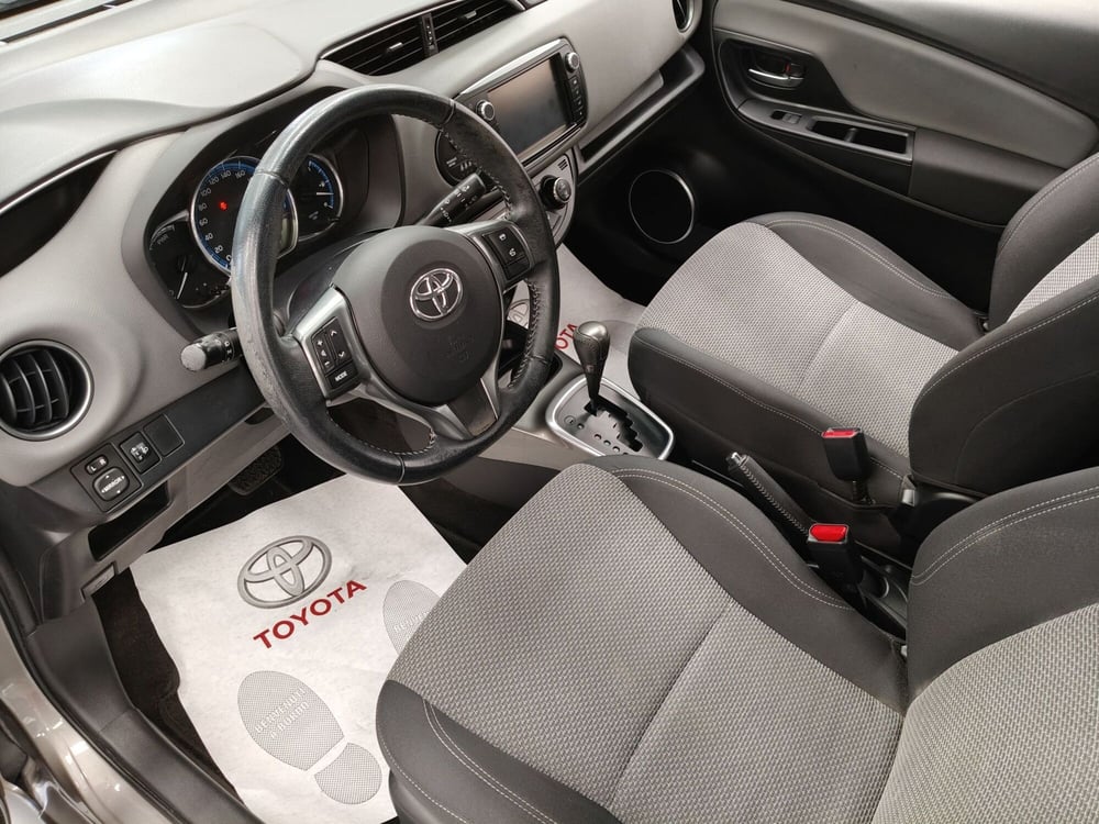 Toyota Yaris usata a Roma (12)