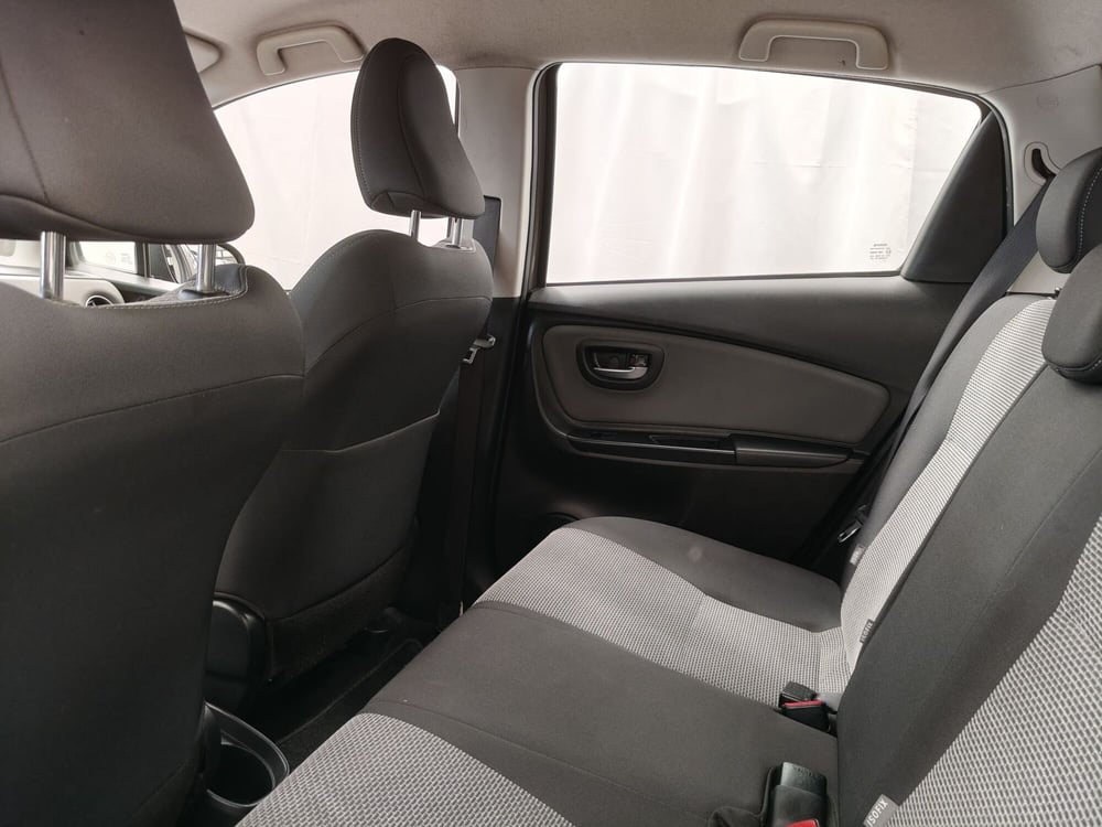Toyota Yaris usata a Roma (15)
