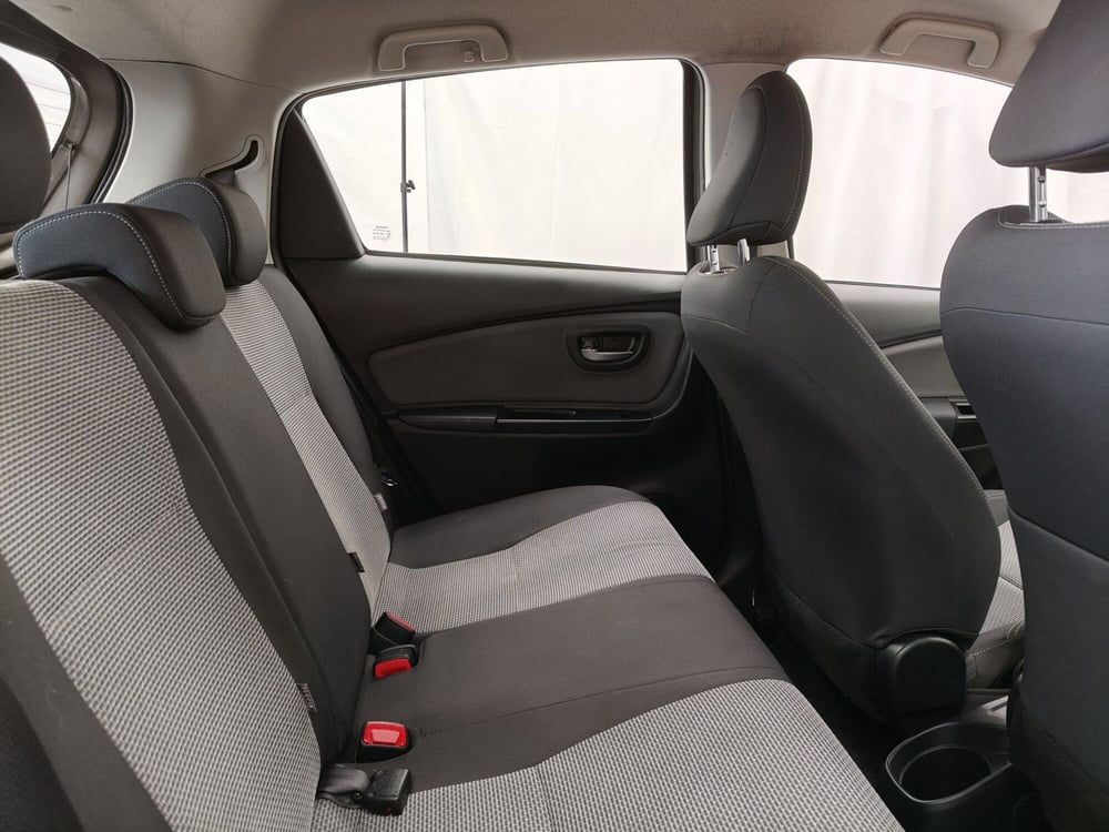 Toyota Yaris usata a Roma (8)