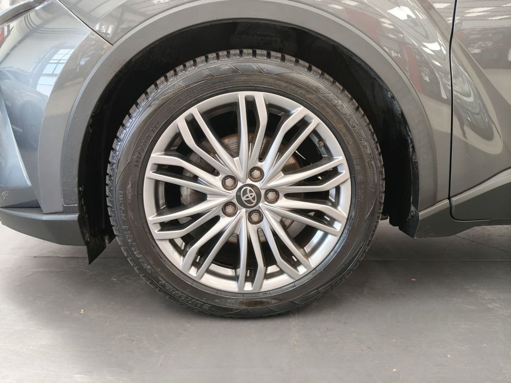 Toyota Toyota C-HR usata a Roma (18)