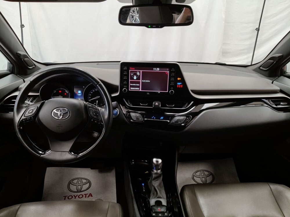 Toyota Toyota C-HR usata a Roma (9)