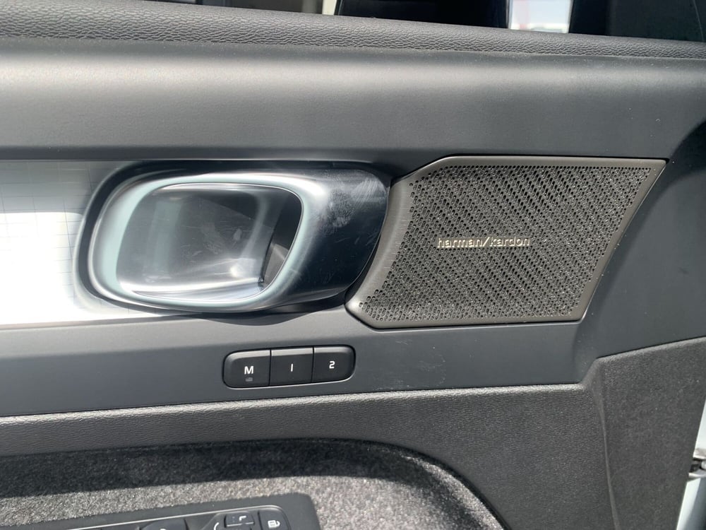 Volvo XC40 nuova a Ferrara (11)