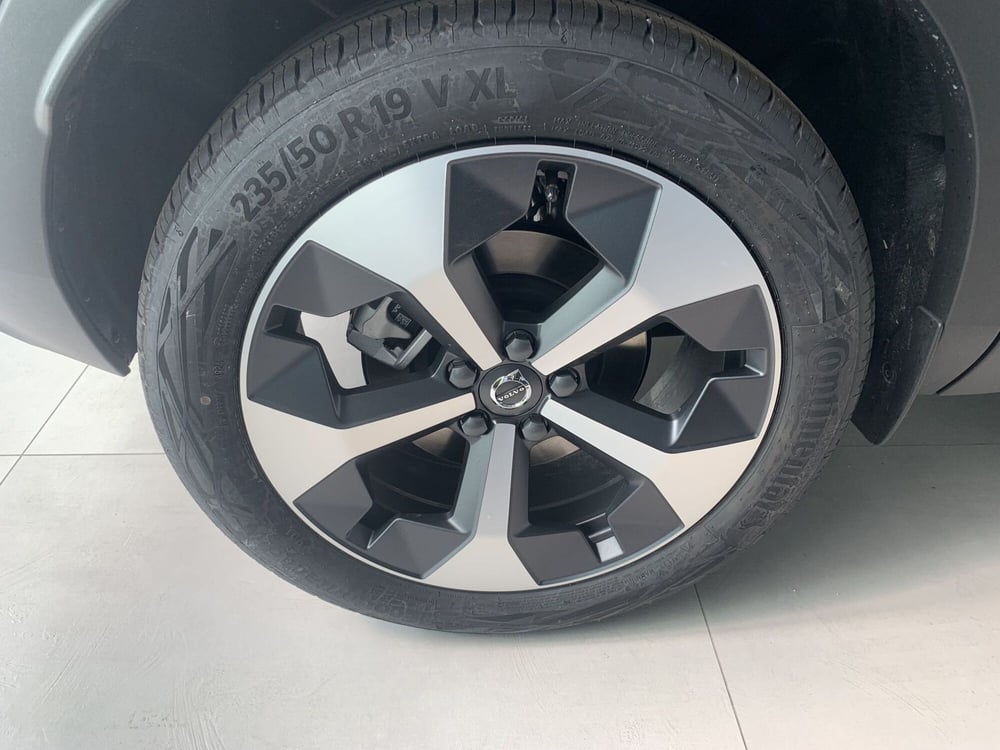 Volvo XC40 nuova a Ferrara (6)