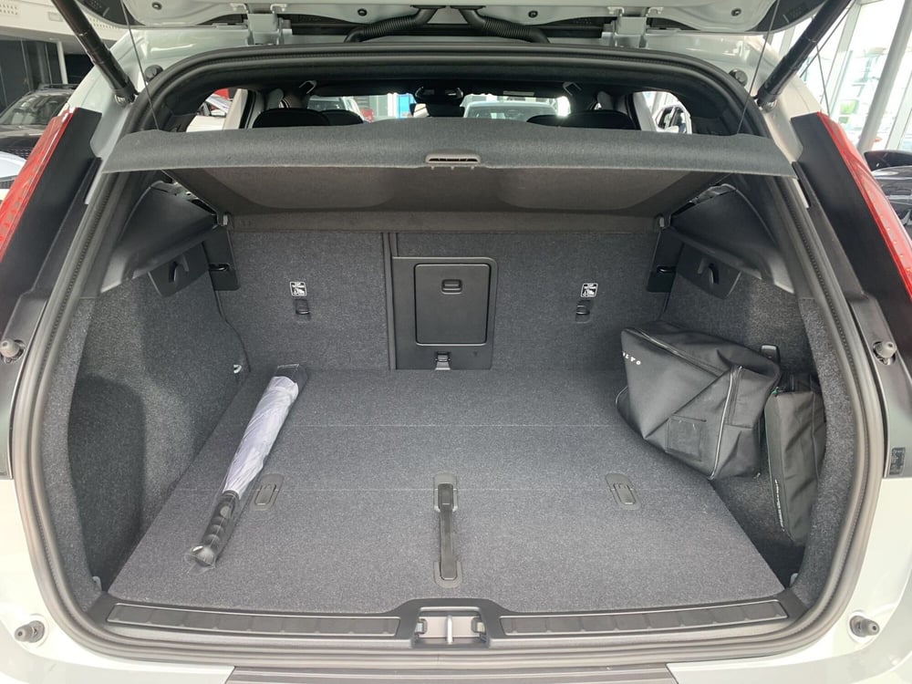 Volvo XC40 nuova a Ferrara (8)