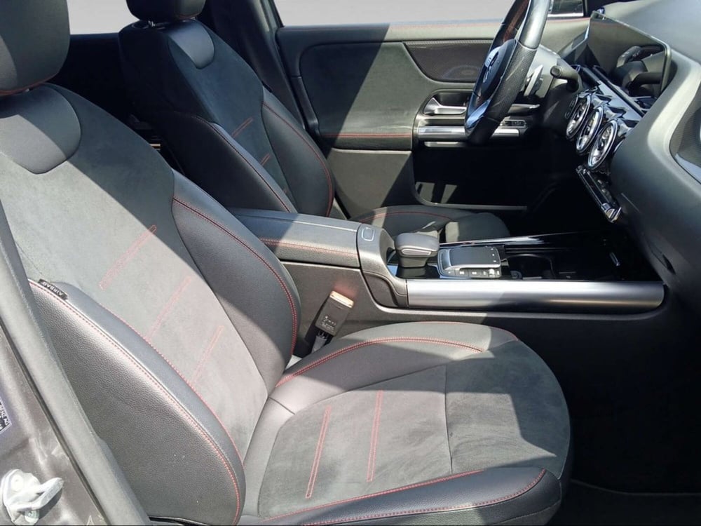 Mercedes-Benz GLA SUV usata a Livorno (12)