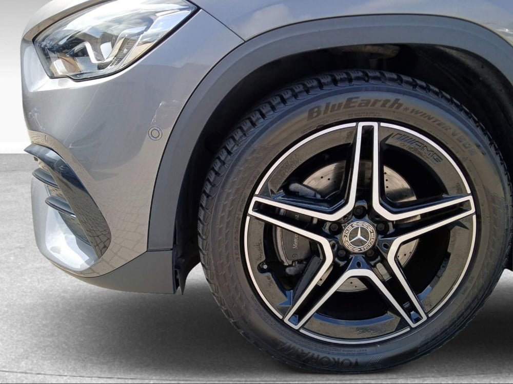 Mercedes-Benz GLA SUV usata a Livorno (15)