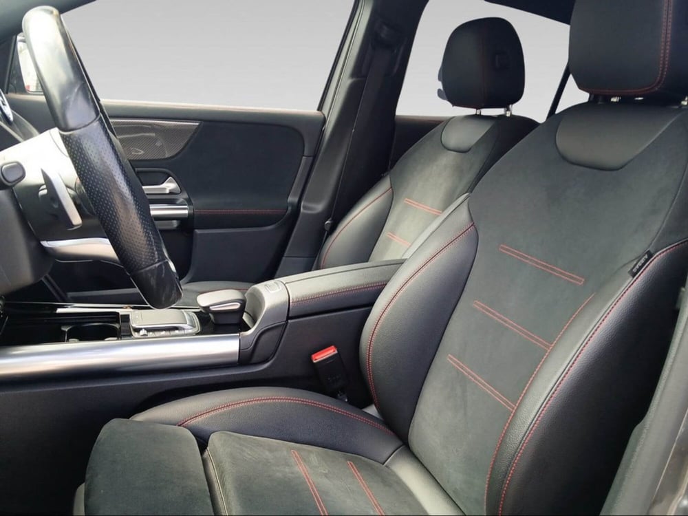 Mercedes-Benz GLA SUV usata a Livorno (9)