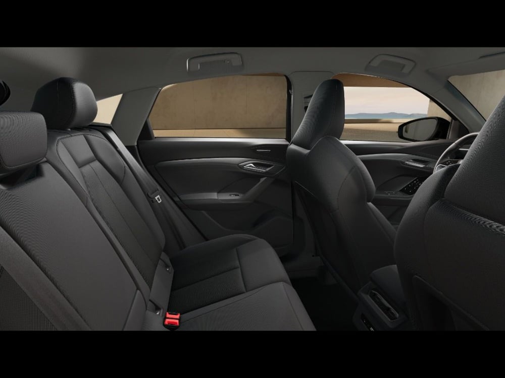 Audi Q6 Sportback nuova a Livorno (10)