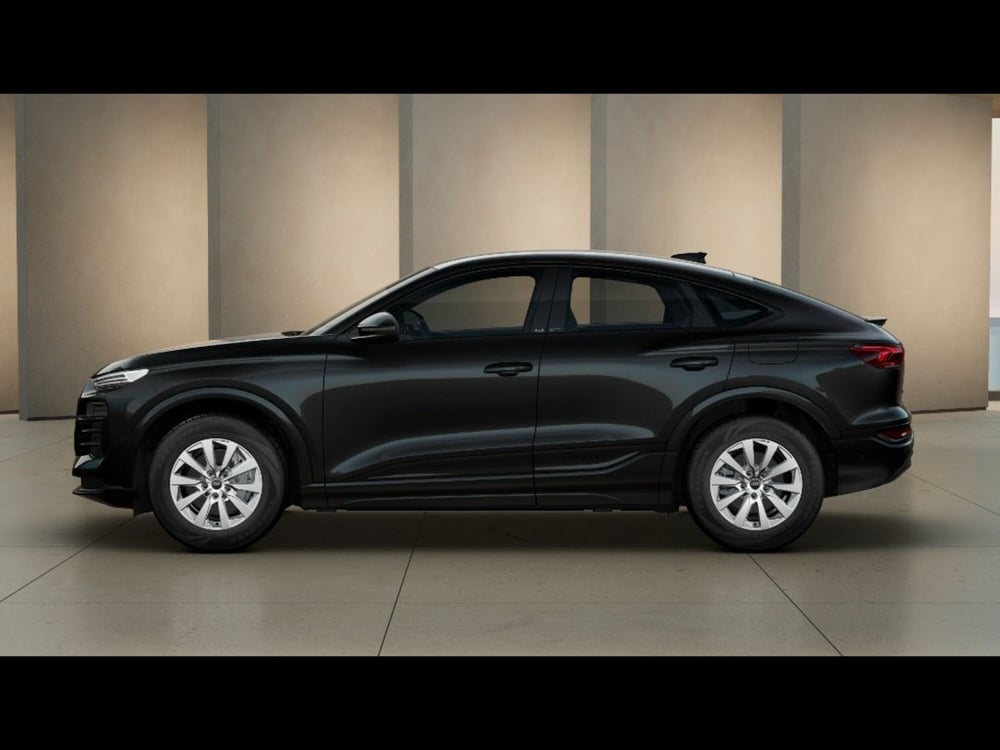 Audi Q6 Sportback nuova a Livorno (2)