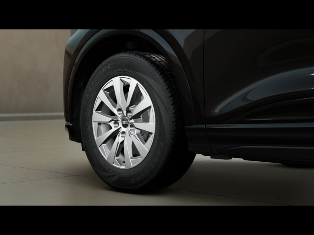 Audi Q6 Sportback nuova a Livorno (6)