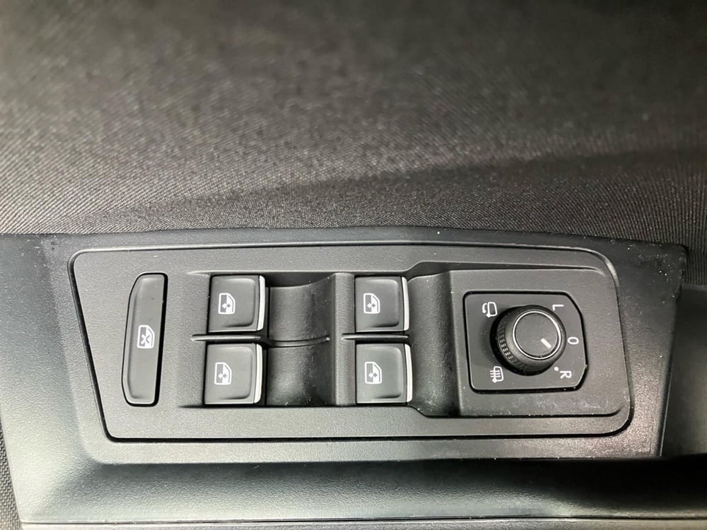 Volkswagen T-Roc usata a Bologna (17)