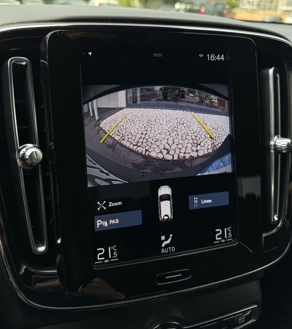 Volvo XC40 usata a Parma (9)