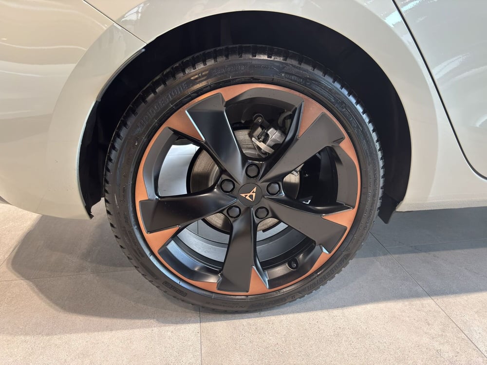 Cupra Leon nuova a Ferrara (12)
