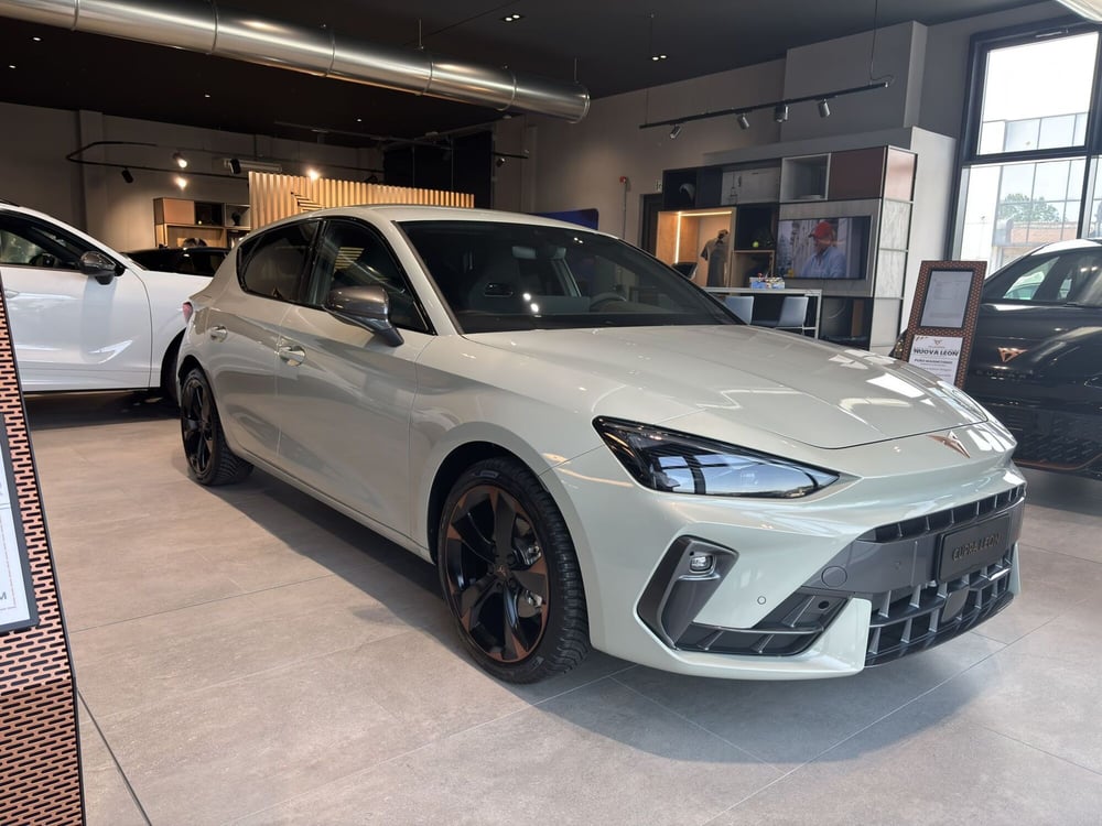 Cupra Leon nuova a Ferrara (2)
