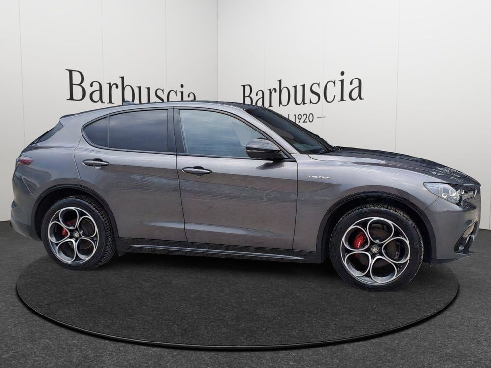 Alfa Romeo Stelvio usata a Pescara (2)